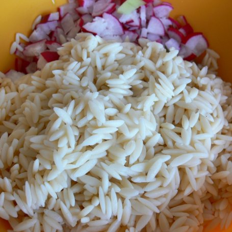 Krok 1 - Warzywna sałatka z makaronem ryżowym foto