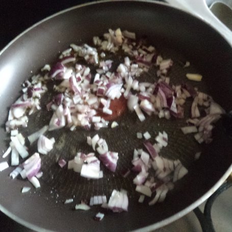 Krok 2 - Warzywno-makaronowa patelnia z dodatkiem avokado i Mascarpone :) foto