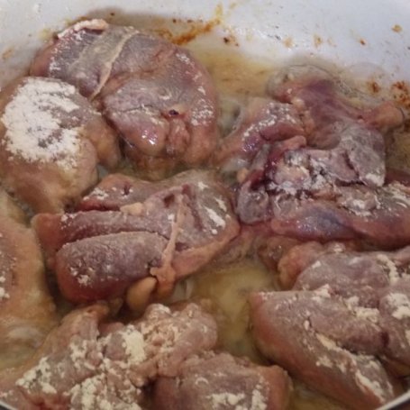 Krok 2 - Wątróbka drobiowa w wiosennej wersji foto