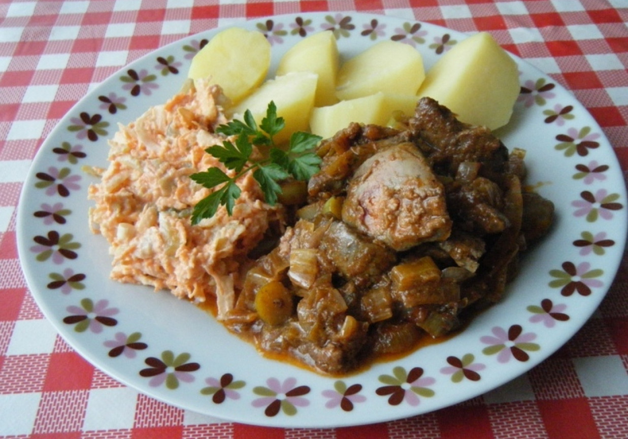 Wątróbka w sosie pomidorowym foto