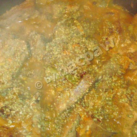 Krok 10 - Wątróbka wieprzowa w jabłkach podana z puree ziemniaczano-cebulowym foto