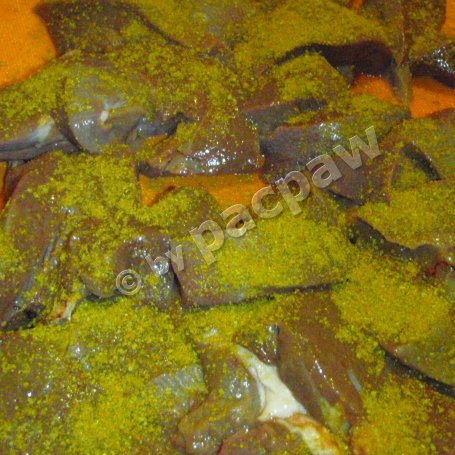 Krok 3 - Wątróbka wieprzowa w jabłkach podana z puree ziemniaczano-cebulowym foto