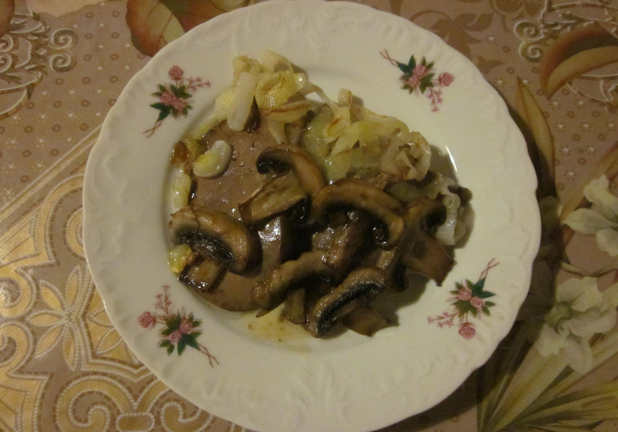 Wątróbka wieprzowa foto