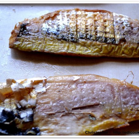 Krok 2 - Wędzona makrela spod grilla foto