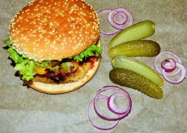 Fotografia przedstawiająca Wegański burger
