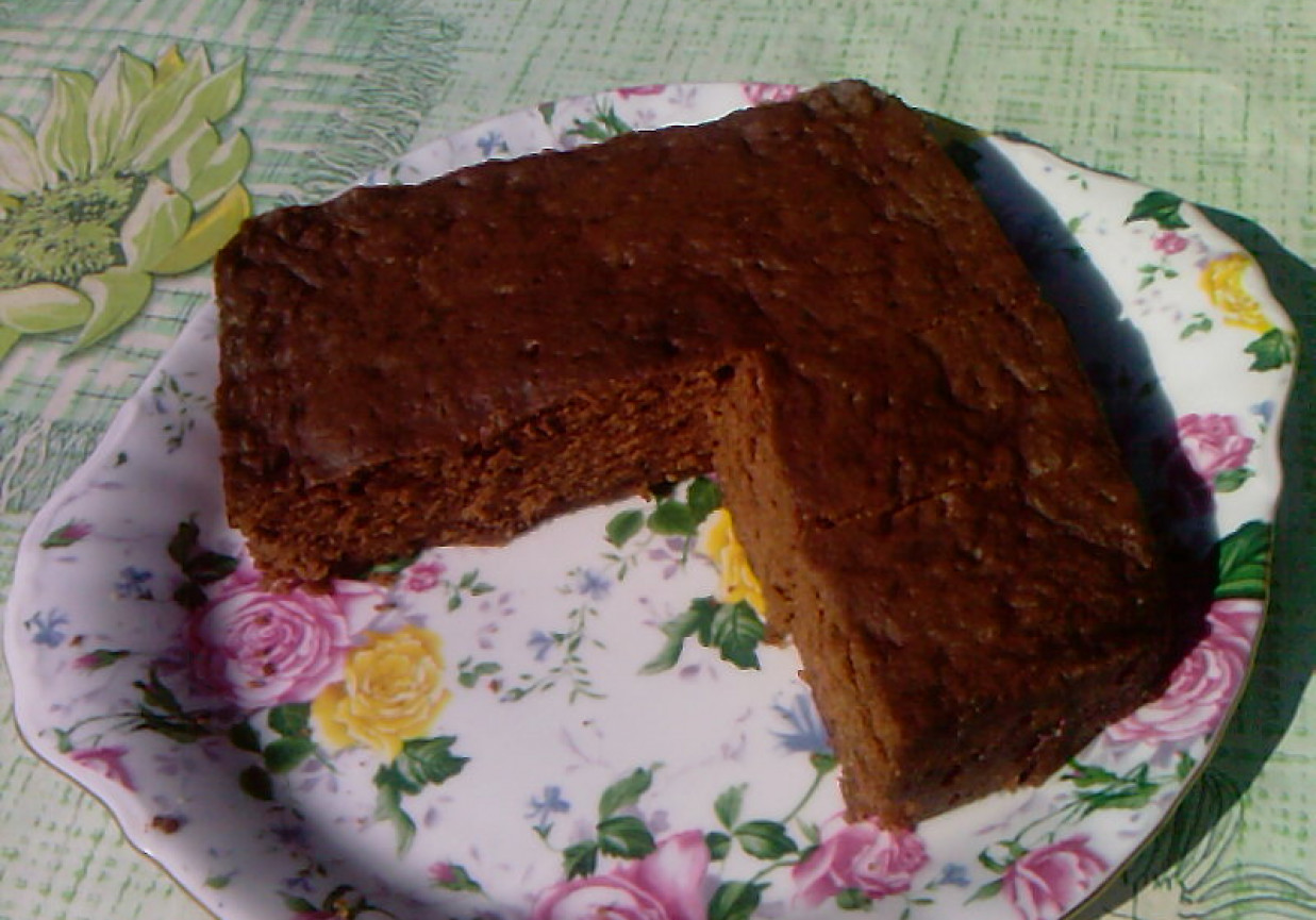 Wegańskie ciasto czekoladowe z cukinią foto