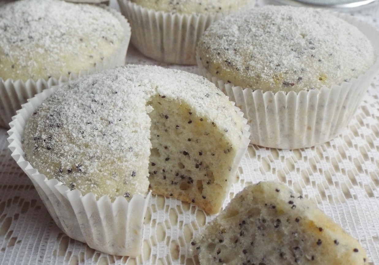 Wegańskie muffinki cytrynowe z makiem foto