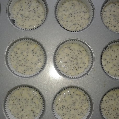 Krok 3 - Wegańskie muffinki cytrynowe z makiem foto