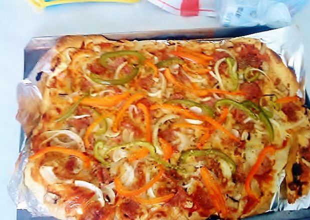 Fotografia przedstawiająca wegetarianska pizza