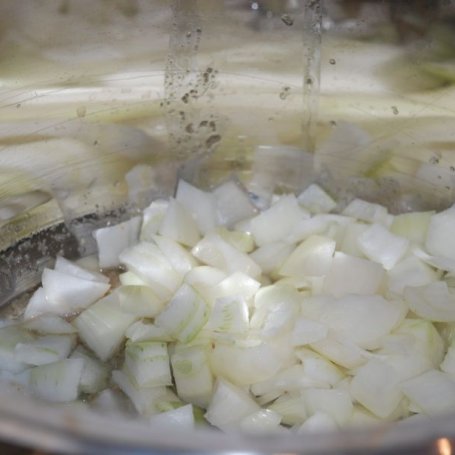 Krok 3 - Węgierska zupa gulaszowa - gulyasleves foto