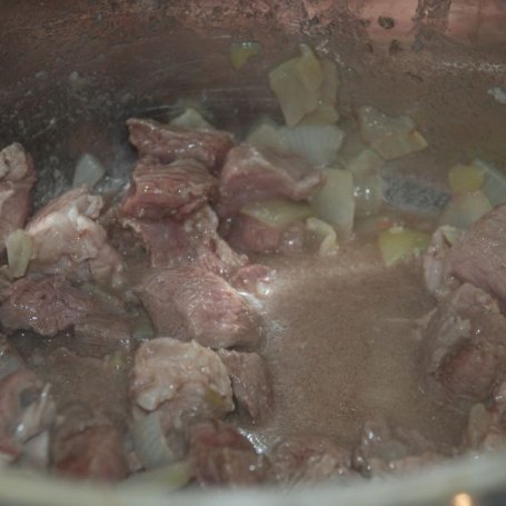 Krok 6 - Węgierska zupa gulaszowa - gulyasleves foto