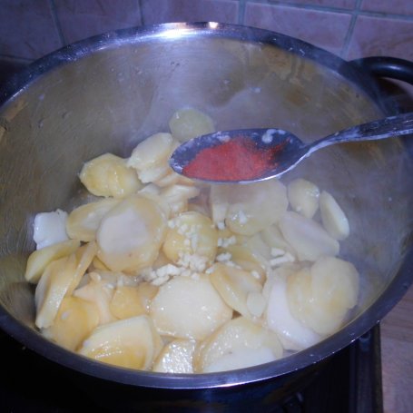 Krok 4 - Wiejska sałatka . foto