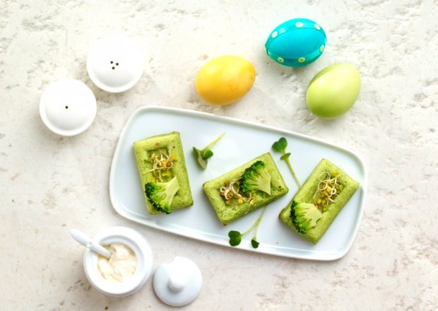Fotografia przedstawiająca Wielkanoc: Zielona terrina z brokułów