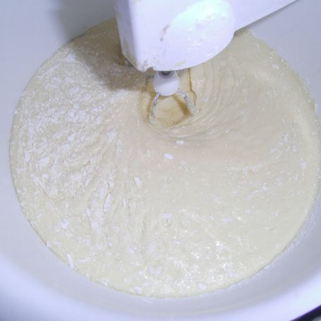 Krok 2 - Wielkanocna babka rafaello foto