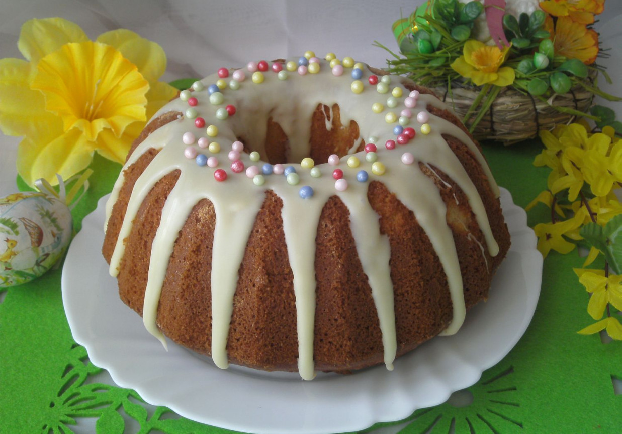 Wielkanocna babka rafaello foto