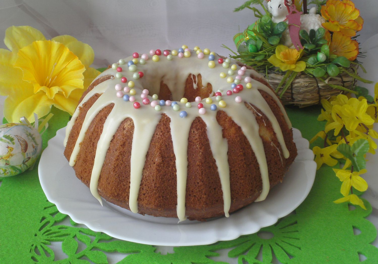 Wielkanocna babka rafaello foto