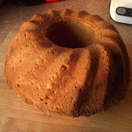 Krok 10 - Wielkanocna cytrynowa babka z kremem foto