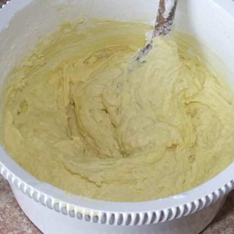 Krok 7 - Wielkanocna cytrynowa babka z kremem foto