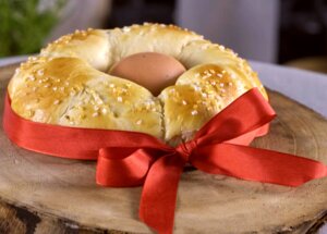 Jak zrobić wielkanocne cynamonowe wieńce? foto