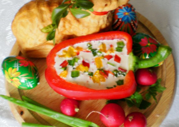 Fotografia przedstawiająca Wielkanocne fusion – sos do jajek :
