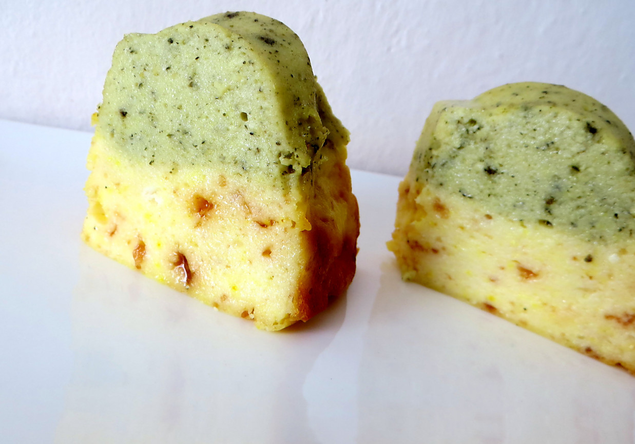 Wielkanocny sernik foto