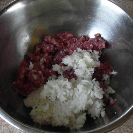 Krok 1 - Wieprzowe kotlety z ryżem i natką pietruszki  foto