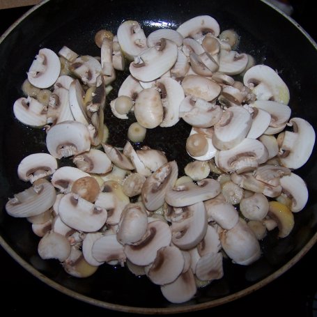 Krok 1 - Wieprzowina w otulinie francuskiej, czyli polędwica z dodatkami w cieście :) foto