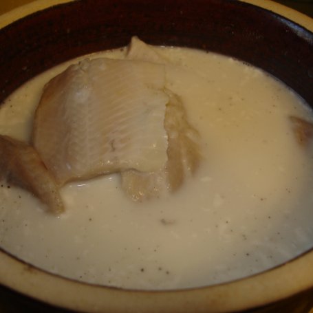 Krok 2 - Wigilijna zupa śledziowa z ciemnym olejem rzepakowym foto