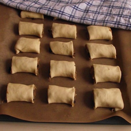 Krok 7 - Wigilijne paszteciki z kapustą i grzybami foto