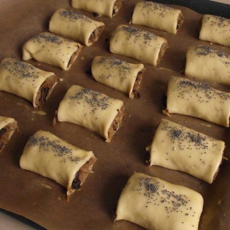 Krok 8 - Wigilijne paszteciki z kapustą i grzybami foto