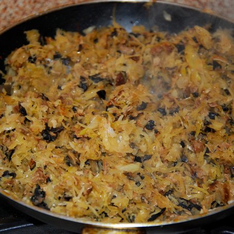 Krok 3 - Wigilijne pierogi z kapustą i grzybami foto
