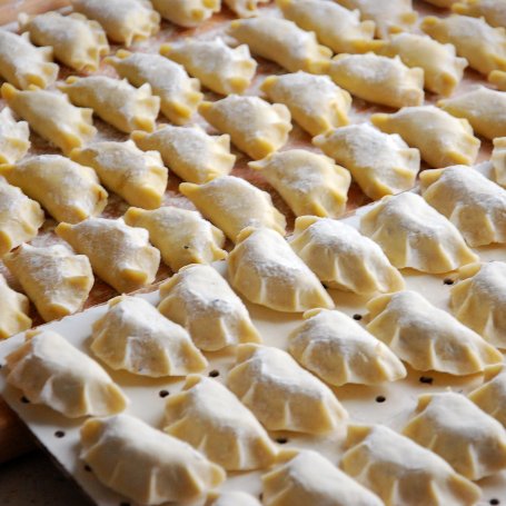 Krok 6 - Wigilijne pierogi z kapustą i grzybami foto