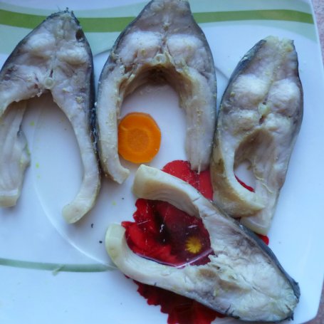 Krok 5 - Wigilijny Król Karp w galarecie foto