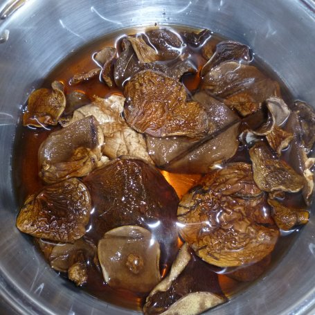 Krok 1 - Wigilijny sos z suszonych grzybów foto