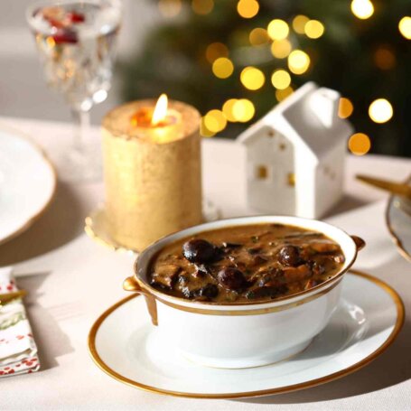 Wigilijny sos z suszonych grzybów foto