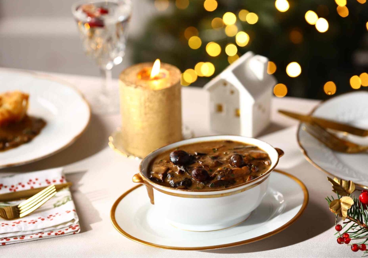 Wigilijny sos z suszonych grzybów foto