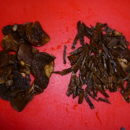 Krok 2 - Wigilijny sos z suszonych grzybów foto