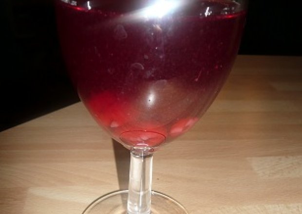 Fotografia przedstawiająca Wino z malin