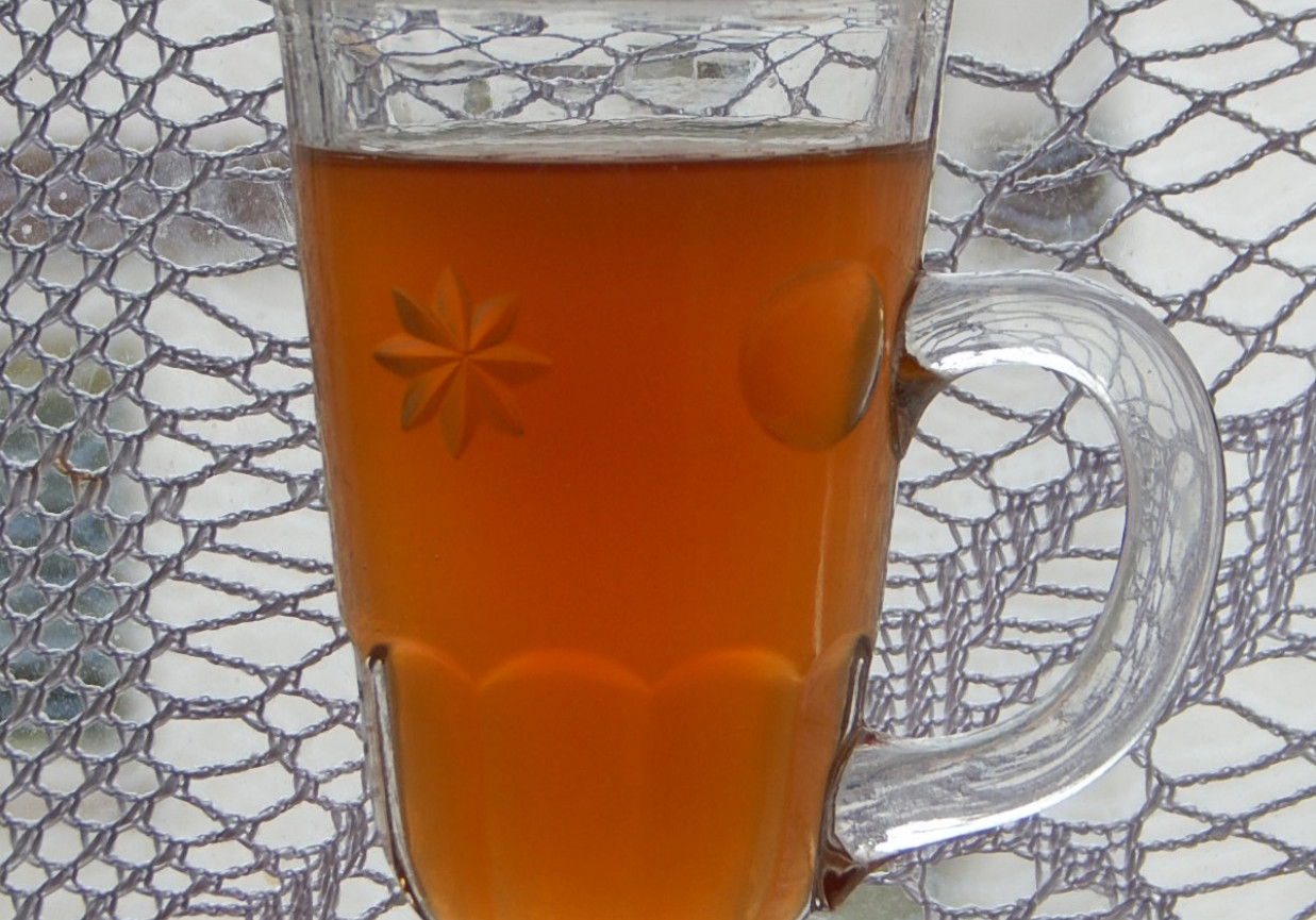 Wino z rodzynek i czarnej herbaty z cytrusami - DoradcaSmaku.pl