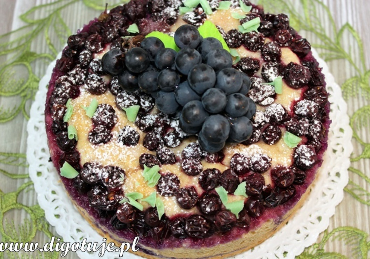 Winogronowe ciasto toskańskie (drożdżówka bez jajek, tłuszczu i nabiału)  foto
