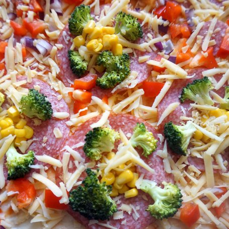 Krok 6 - Wiosenna pizza foto