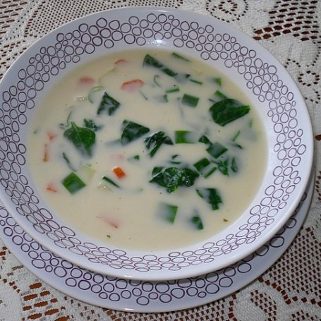 Krok 5 - Wiosenna zupa ze szpinakiem foto