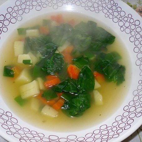 Krok 4 - Wiosenna zupa ze szpinakiem foto
