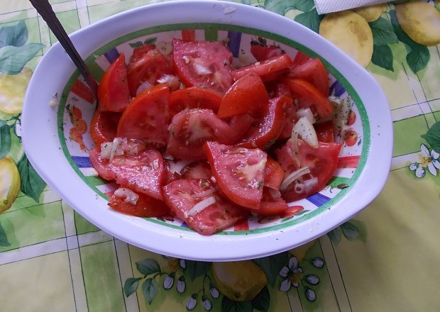 Fotografia przedstawiająca Wiosenne pomidory