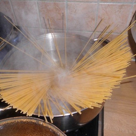 Krok 5 - Wiosenne spaghetti z szynką foto
