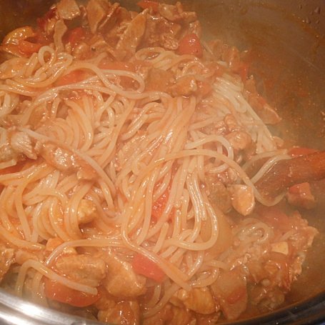 Krok 7 - Wiosenne spaghetti z szynką foto