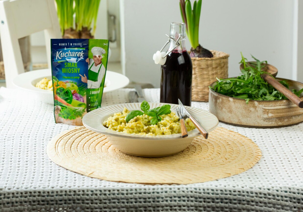 Wiosenne zielone risotto ze szparagami foto