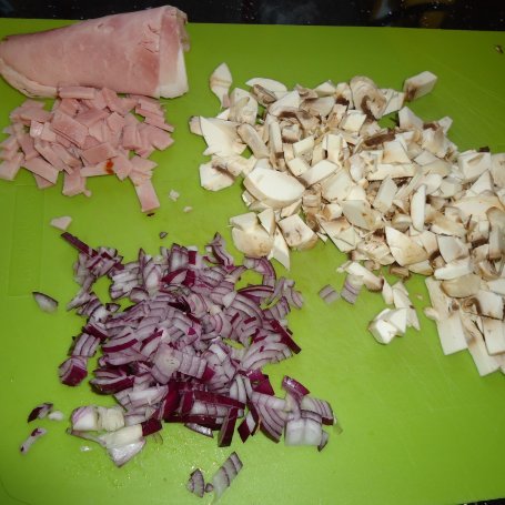 Krok 1 - Wiosenny omlet z warzywami foto