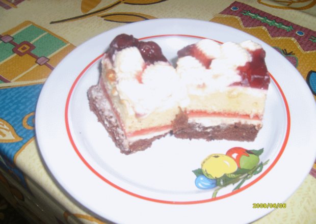 Fotografia przedstawiająca Wiśniowe ciasto
