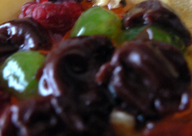 Fotografia przedstawiająca Wiśniowo-galaretkowy deserek
